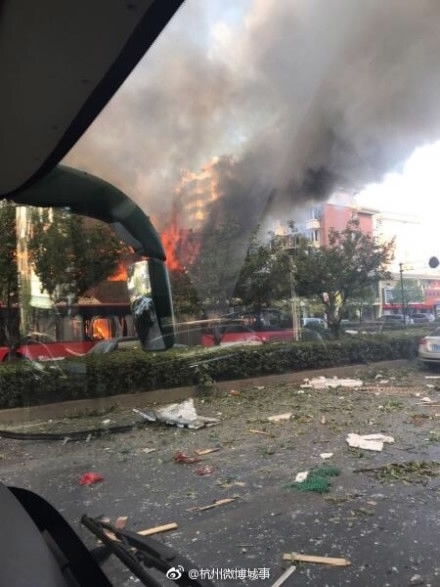 双语新闻:杭州面馆爆炸致2死55伤