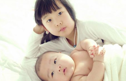 两孩政策生效以来中国出生人口首次下降