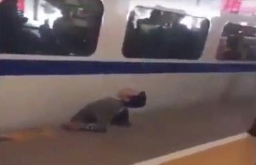 自作孽！一男子被高铁列车卡住不幸身亡